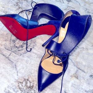 Unique peace , royal blue , stylish